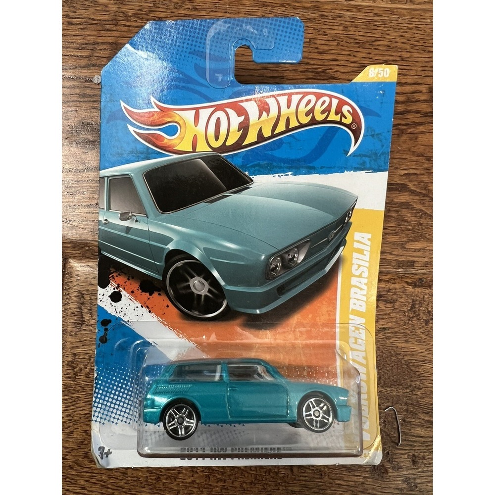 Hot‎ Wheels 2011 HW Premiere Volkswagen Brasilia 8/244